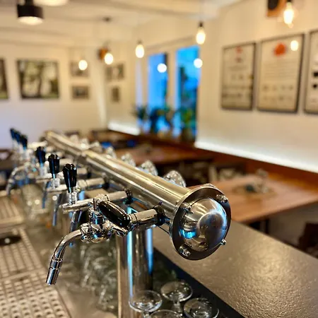 Pizzeria Alzbetka Konukevi