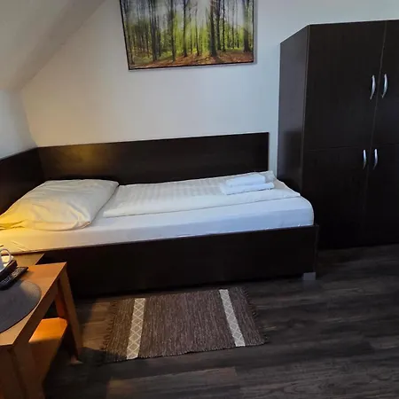 Pizzeria Alzbetka 게스트하우스 Strecno