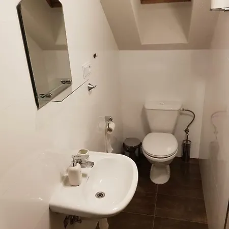 Konukevi Pizzeria Alzbetka 3*