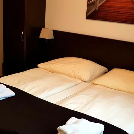 Pizzeria Alzbetka Guest house Strecno