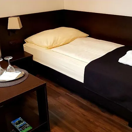 Pizzeria Alzbetka Guest house