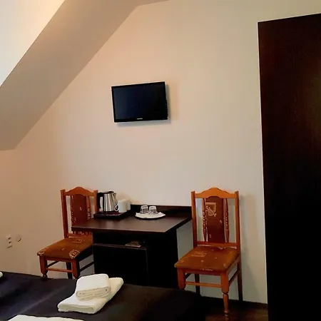 Guest house Pizzeria Alzbetka *