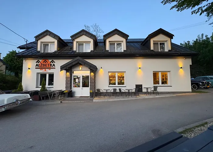 Pizzeria Alzbetka 3* Strecno