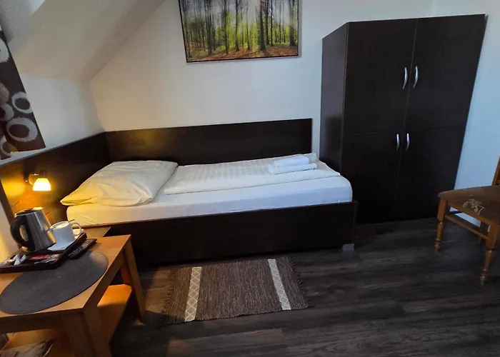 Pizzeria Alzbetka 게스트하우스 Strecno