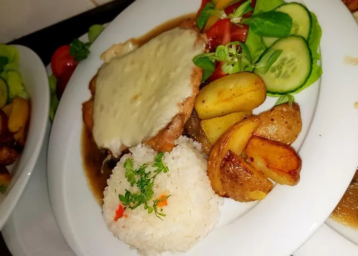 Pizzeria Alzbetka 게스트하우스 Strecno